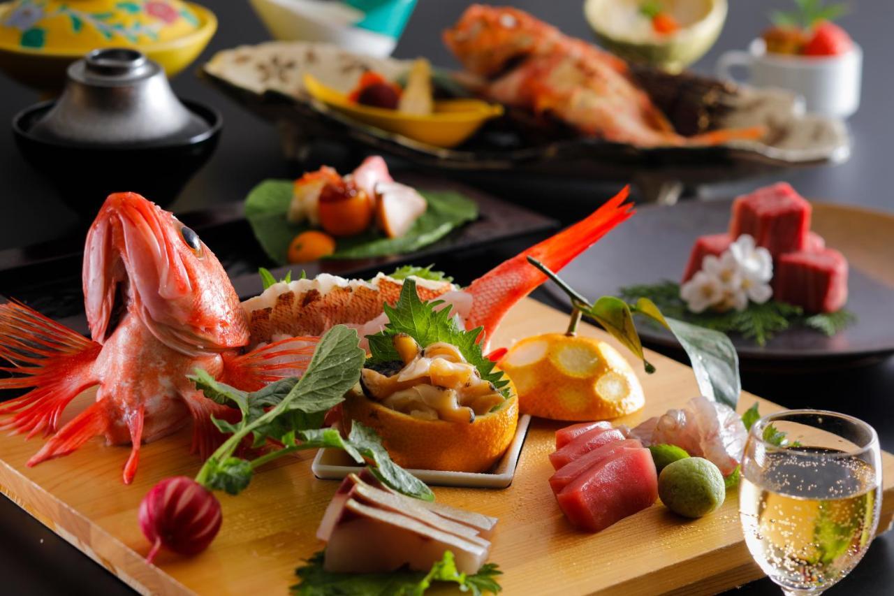 Hokuriku Yamashiro Onsen Hotel Kikyou Kaga  Zewnętrze zdjęcie