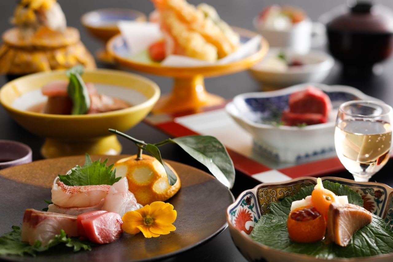 Hokuriku Yamashiro Onsen Hotel Kikyou Kaga  Zewnętrze zdjęcie