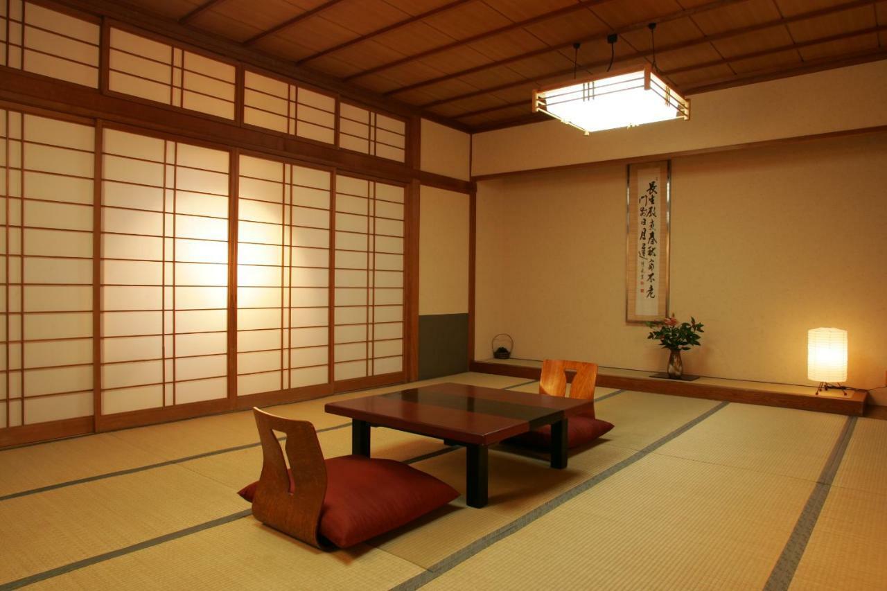 Hokuriku Yamashiro Onsen Hotel Kikyou Kaga  Zewnętrze zdjęcie